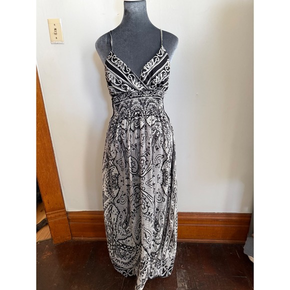 She's Cool Dresses & Skirts - Y2k Black White Paisley Chiffon Smocked Maxi Dress Size M Boho hippie Strappy